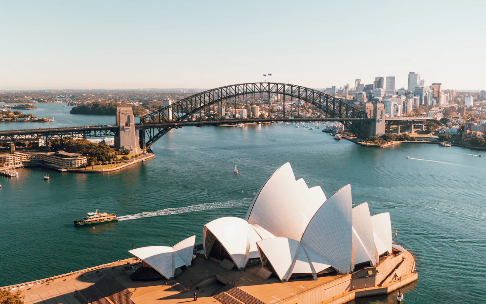 Sydney Opera House dan tepi pelabuhan